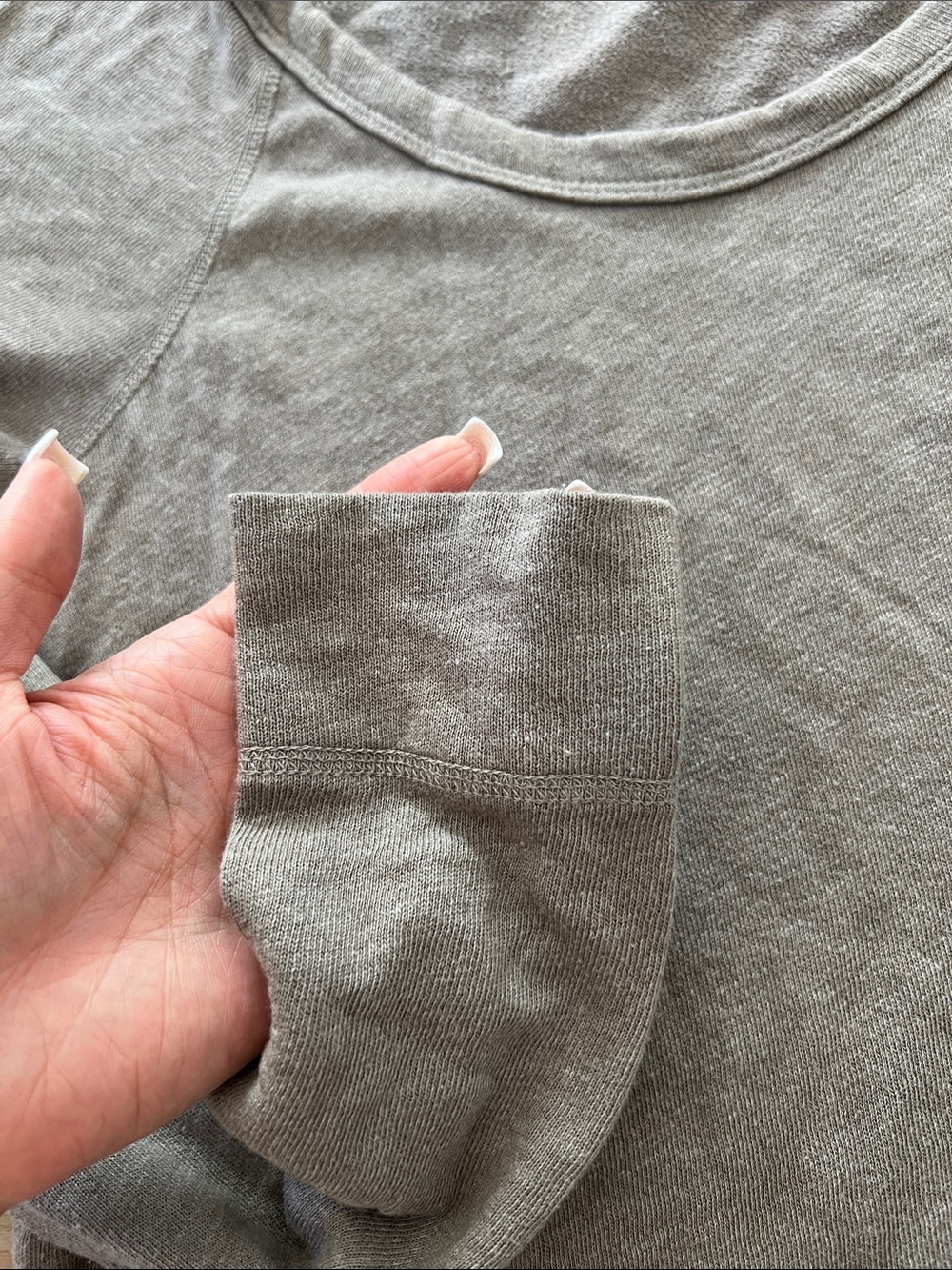 James Perse Long Sleeve Scoop Neck Tee in Taupe Brown - Picture 3 of 3
